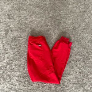 Figs women’s Pop Red Zamora- Petite Jogger Scrub Pants- XXS